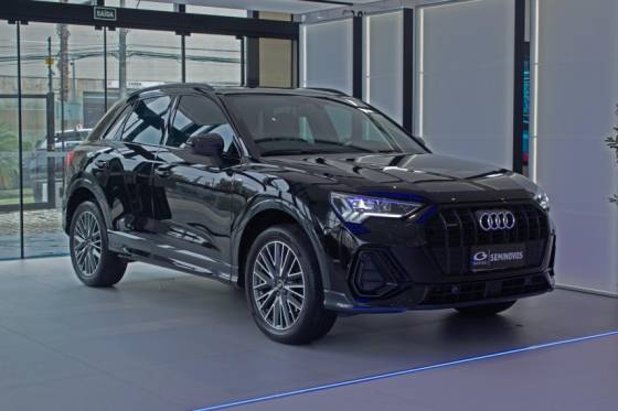 AUDI Q3 2.0 40 TFSI GASOLINA PERFORMANCE BLACK QUATTRO TIPTRONIC